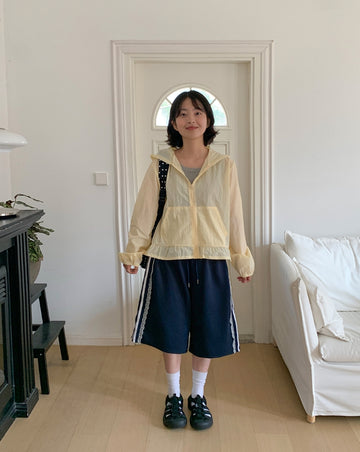 Holg Lace Track Banding Bermuda Pants